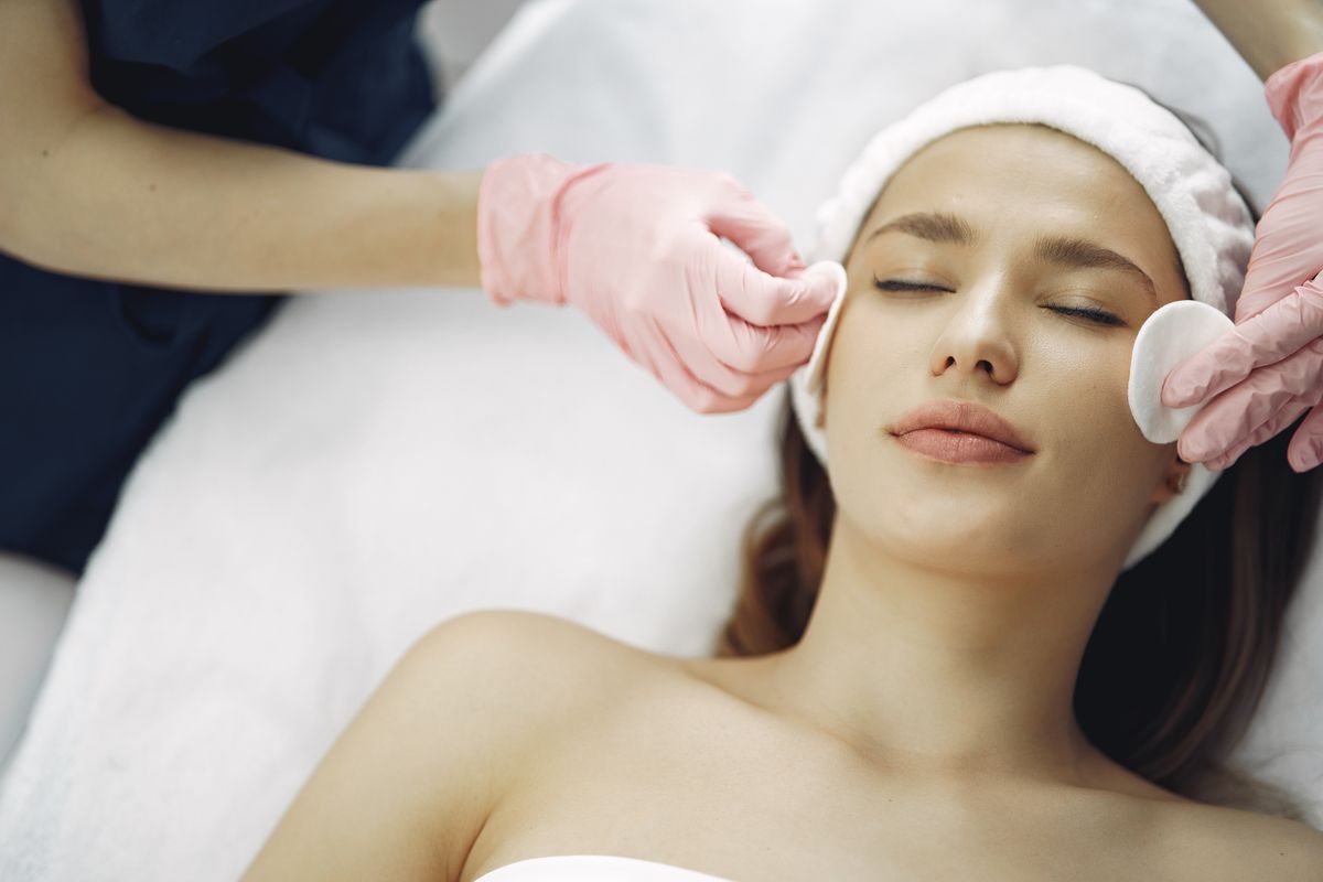 Facial & skincare treatment