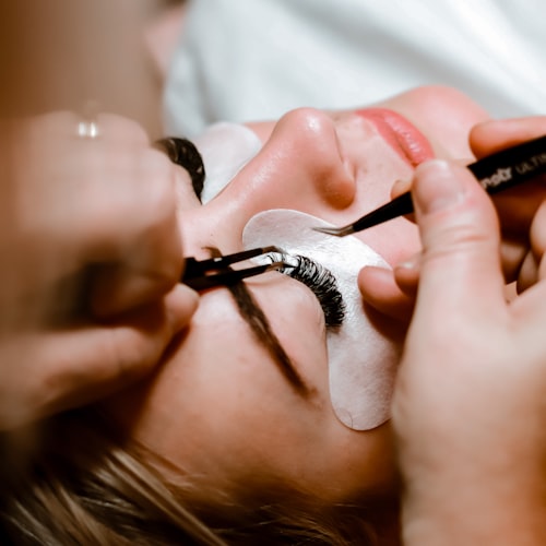 Brow & lash work